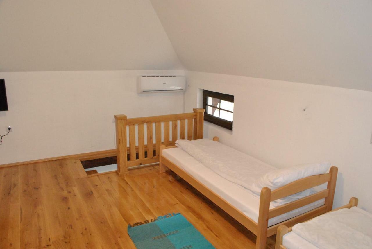 Bed and Breakfast Etno Selo Lelic Валево Экстерьер фото